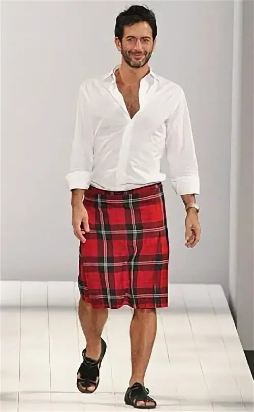Men wearing skirts. Men wearing skirts. Men wearing skirts. Мужчины в юбках стильно. Мужчина в юбке эстетика.