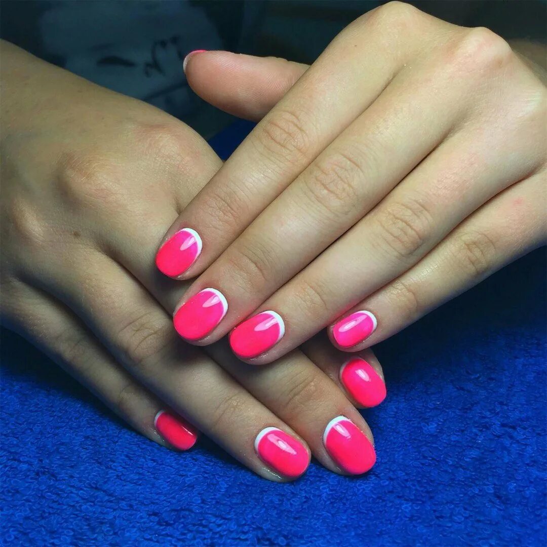 Отрасти шеллак. Отрасти шеллак. Cnd shellac малиновый. Отрасти шеллак. Отросший маникюр.