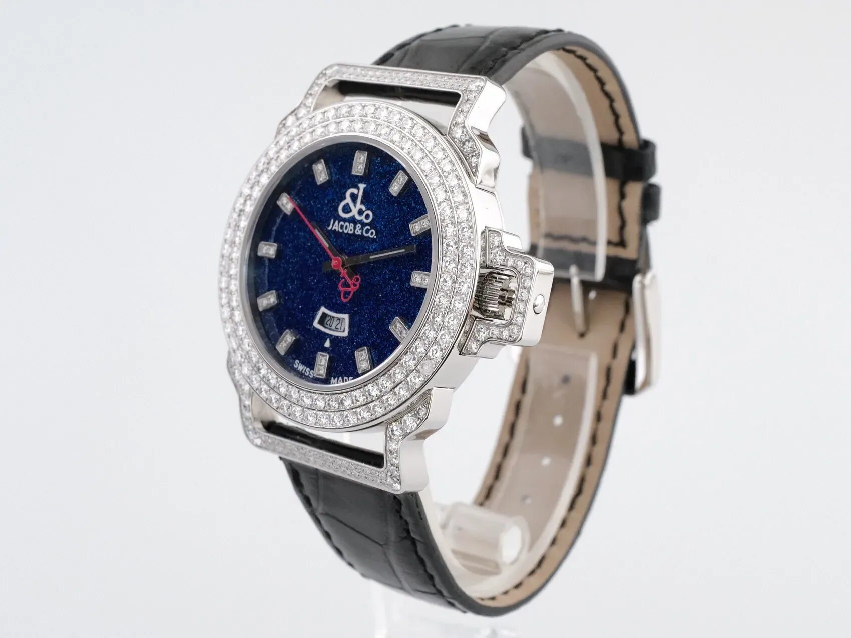 Швейцарские часы Jacob and how. Marc Jacob watch with Diamonds inside.