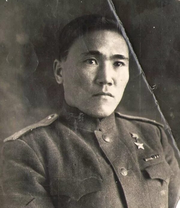Герои вов из хакасии. Чебодаев михаил иванович (1922 - 1945. Герой хакасии. Михаил чебодаев герой советского союза. Герои войны хакасия.
