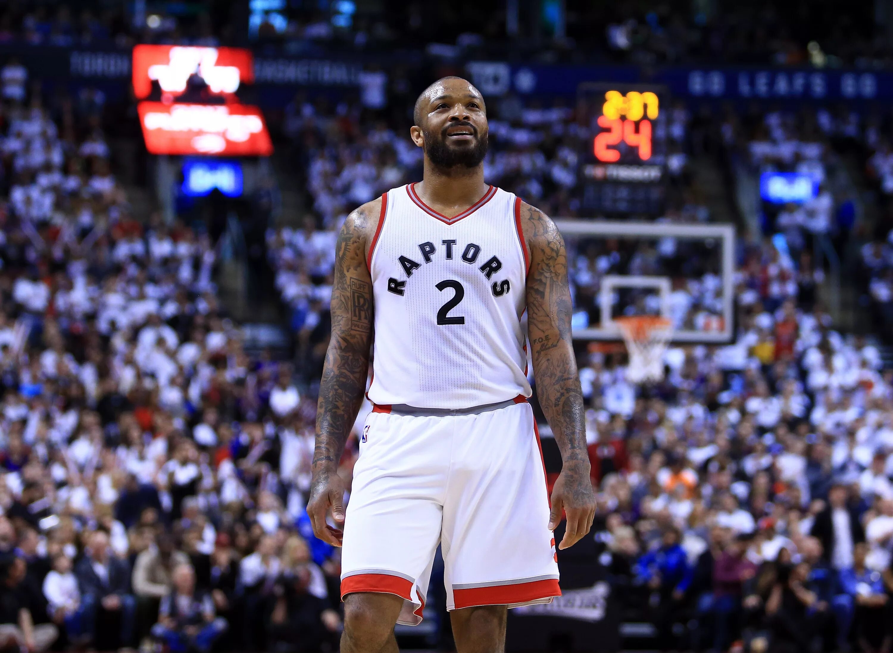 майкл джей уайт. диджей уайт баскетболист. No ingles lloyd p white. тайсон такер. Pg taker.