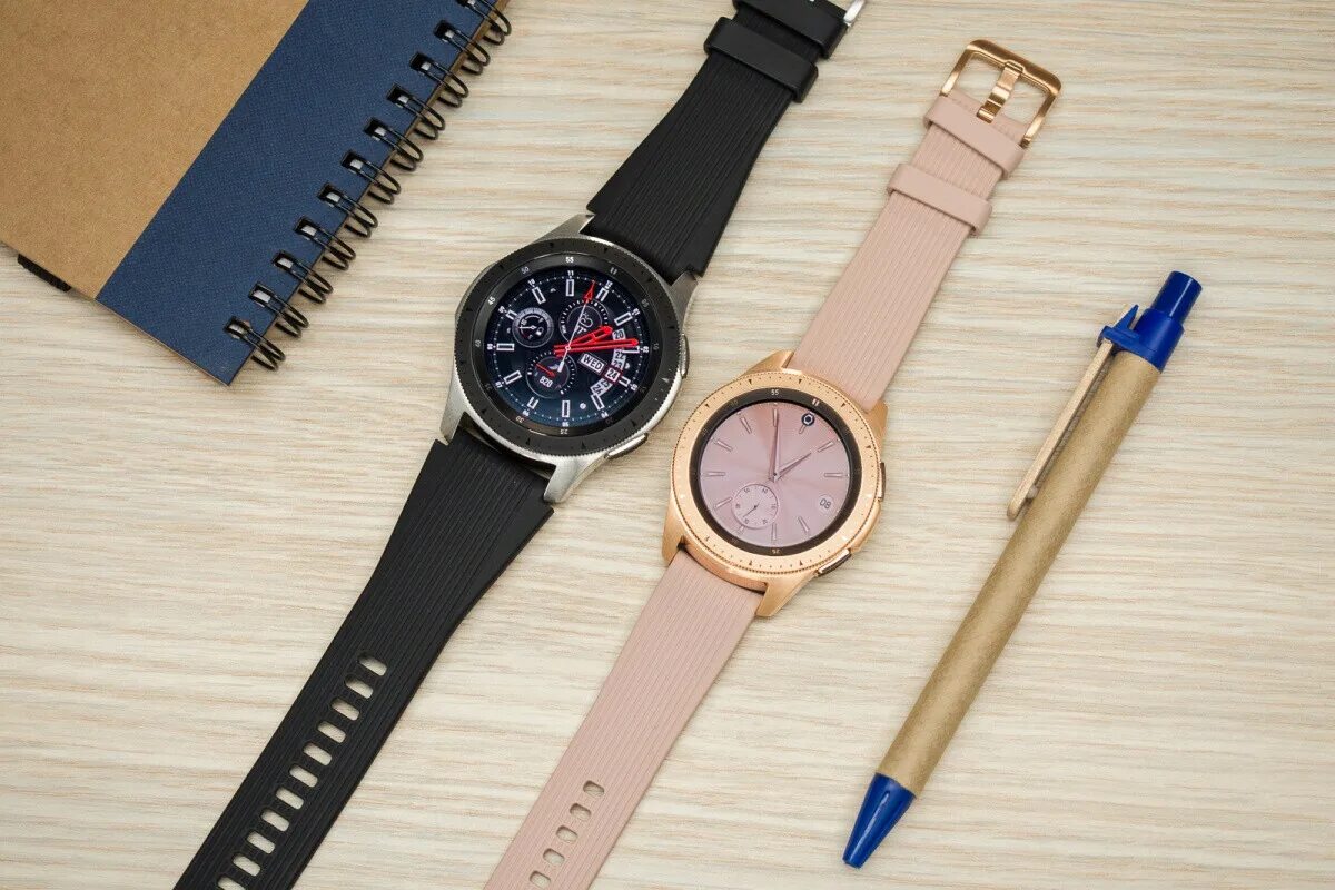 Samsung galaxy watch золото. Samsung Gear s3 42 mm Rose. Samsung Galaxy watch s3 Gold. Samsung Gear s3 Rose Gold. Galaxy watch 42 mm Gold.