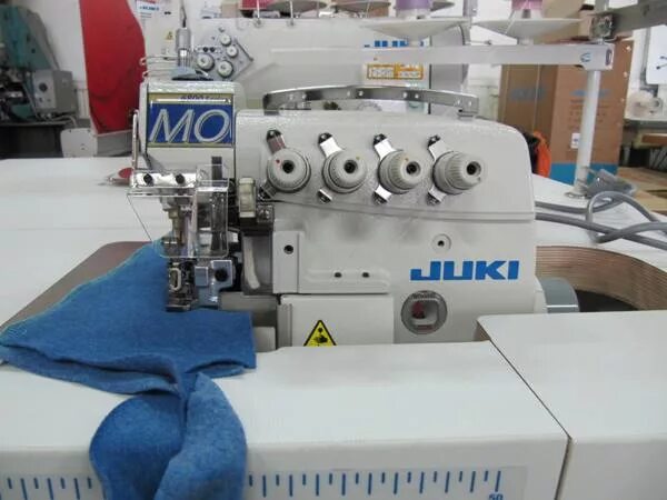 Оверлок juki 4 ниточный. Juki 6814s оверлок. оверлок juki mo-6814s. оверлок джуки 6800. mo-6814s оверлок.