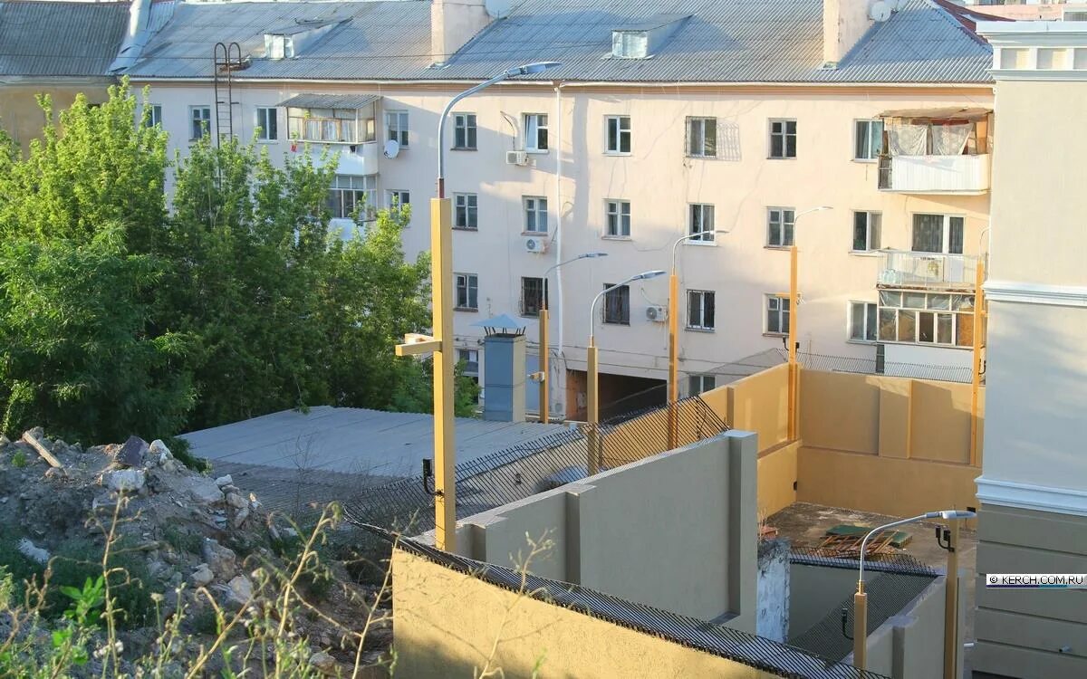 Здания мбоу. Новости 24 керчь. Керчи 24. Керчь чио строитьчя на жби стекляеое здание. Новости 24 керчь.
