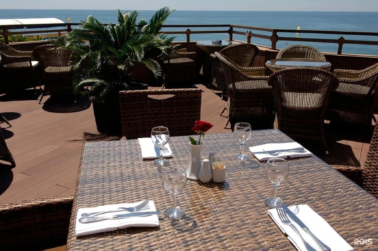 Рэдиссон сас лазурная сочи. Отель radisson лазурная 4*. гостиница: «рэдиссон лазурная сочи. рэдиссон лазурная сочи курортный проспект 103-а отель.