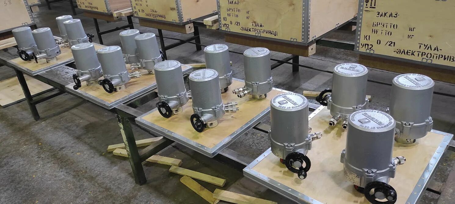 Оборудование для работы во взрывоопасных средах примеры. Взрывозащищенное оборудование. Взрывозащищенное электрооборудование. Взрывозащищенное оборудование для взрывоопасных сред. Оборудование для взрывоопасных сред.