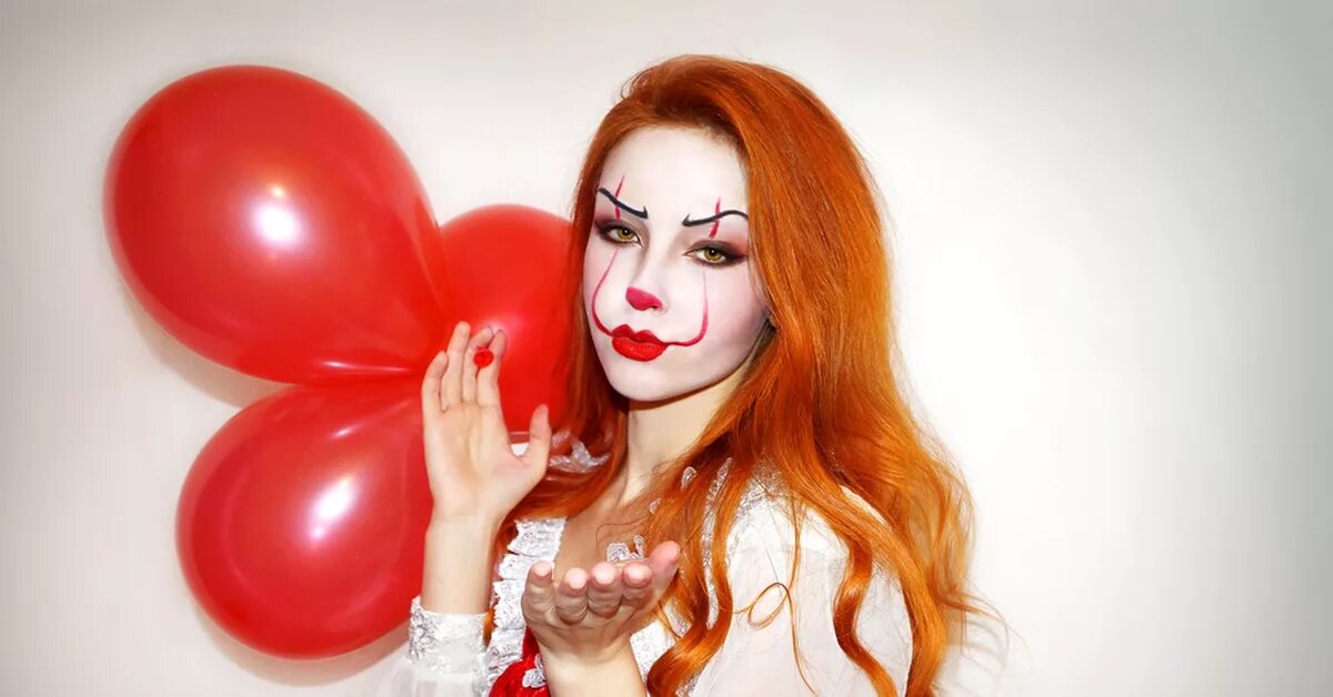 Клоун девушка как называется. Pennywise cosplay. девушка клоун. девочка клоун.