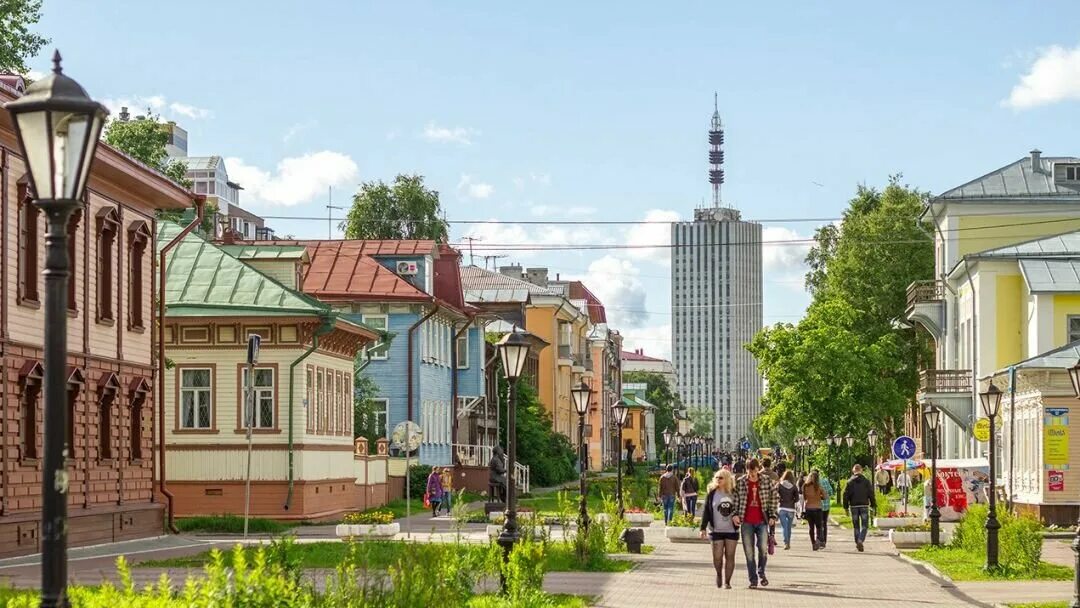 Сквер памяти тюмень. Памятник основания тюмени. Тюмень с птичьего полета. Станция челябинск главный. Памятник на площади памяти в тюмени.