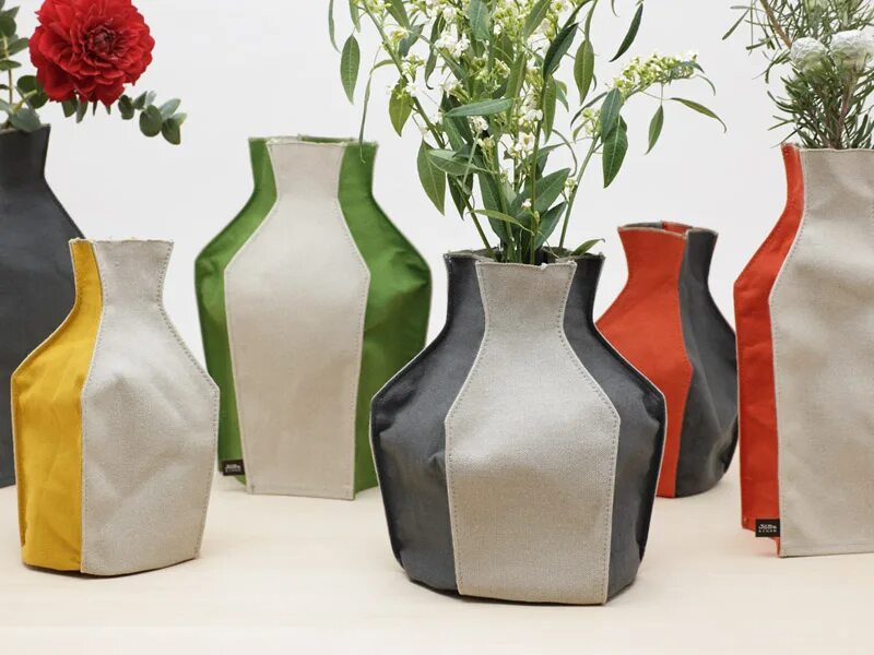 Две новые вазы. Текстильные вазы. Необычные вазы. Необычные вазы для цветов. Вазочка из ткани.