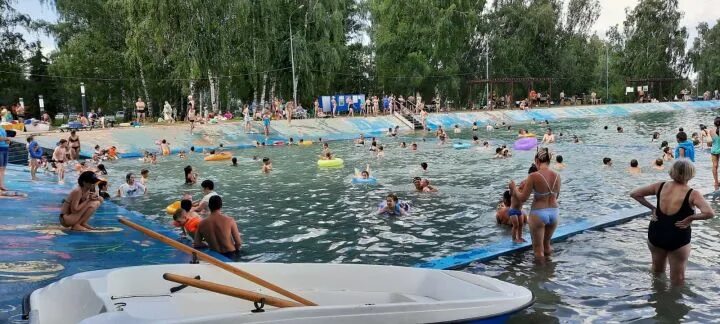 Бавлы бассейн под открытым небом. Бавлы татарстан бассейн. бавлы татарстан открытый бассейн. бассейн в бавлах открытый 2025. бассейны город бавлы.