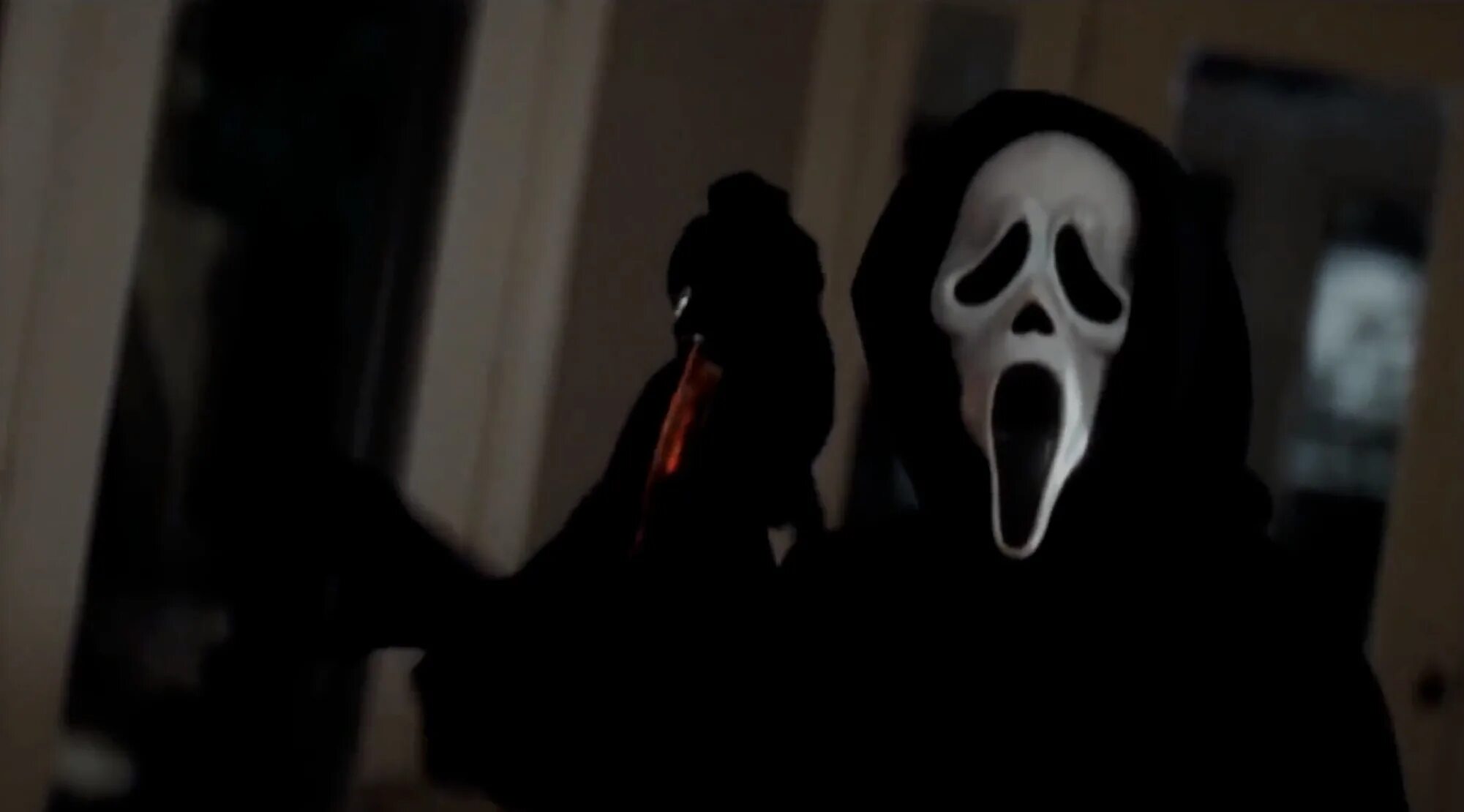 «Крик» (Scream 1996, Режиссер Уэс Крэйвен). Нападения крика