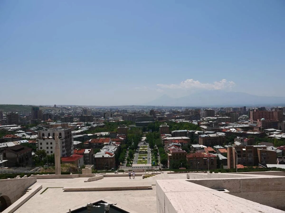 Ереван за 1 день. Конд Ереван. Вид на город с верхней точки каскада в Ереване. Ереван за 2 дня.