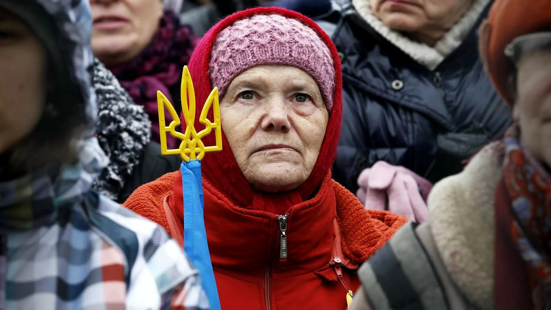 Украина страдает. Пенсионеры Украины. Нищие пенсионеры Украины.