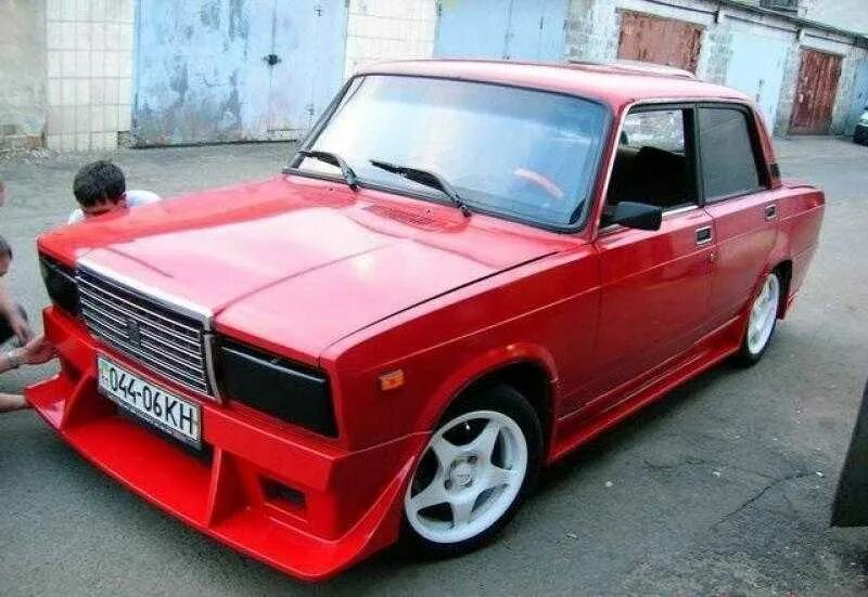 Ваз 2105 салон торпеда. Как сделать 2105. Как сделать 2105. Ваз 2105 тюнингованная. Ваз 2105 тюнингованная.