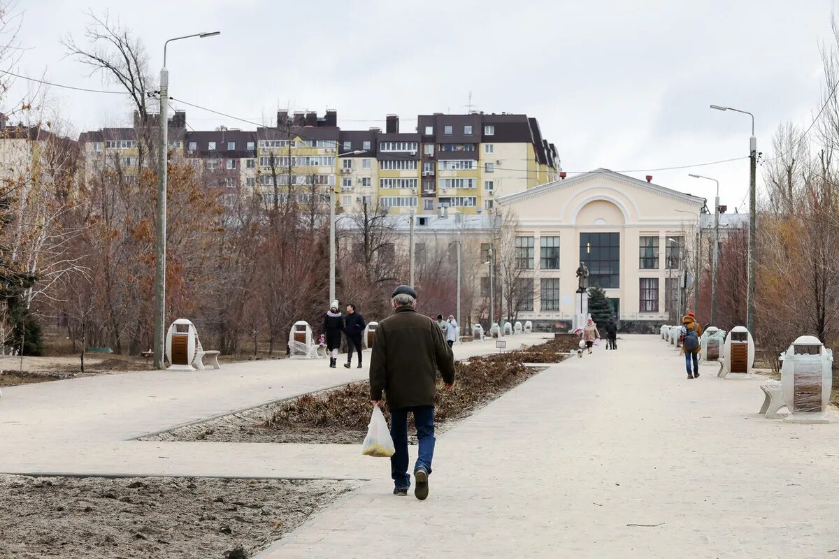 В Волгограде реконструируют парк Гагарина * СоцИнформБюро