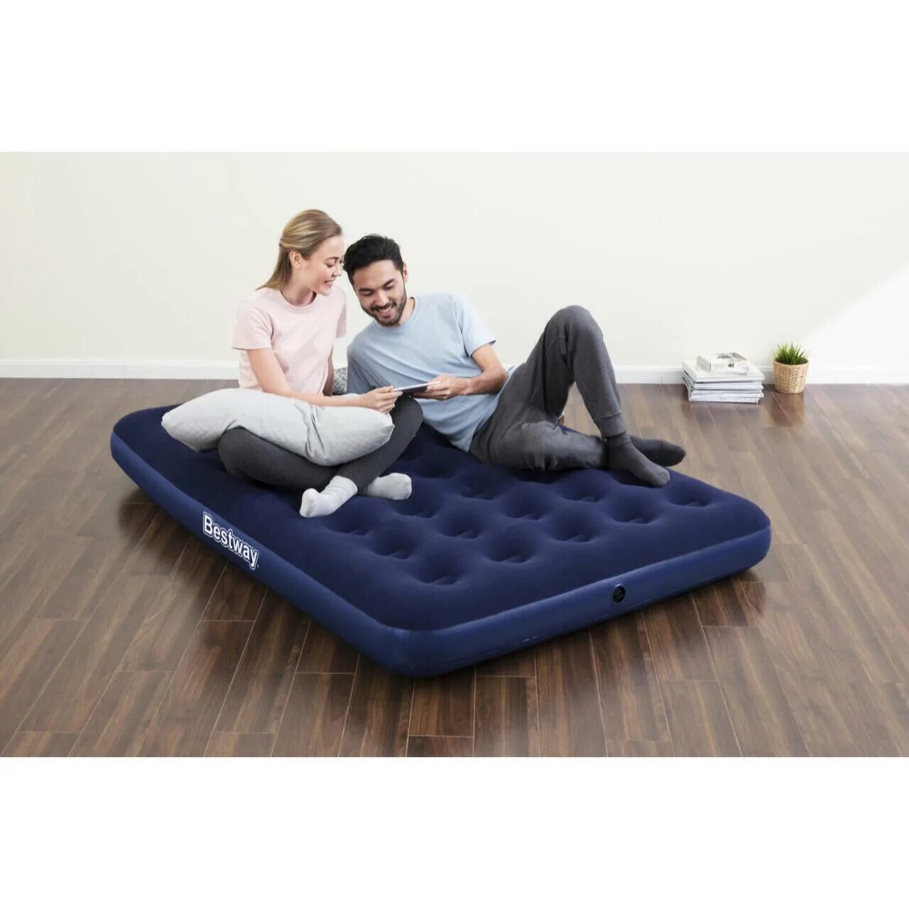 Матрас надувной интекс 137 191 25. Матрас bestway 191х137х30 см. Матрас надувной intex 137х191х25см. Матрас надувной 137 см. Матрас bestway 191х137х30 см.