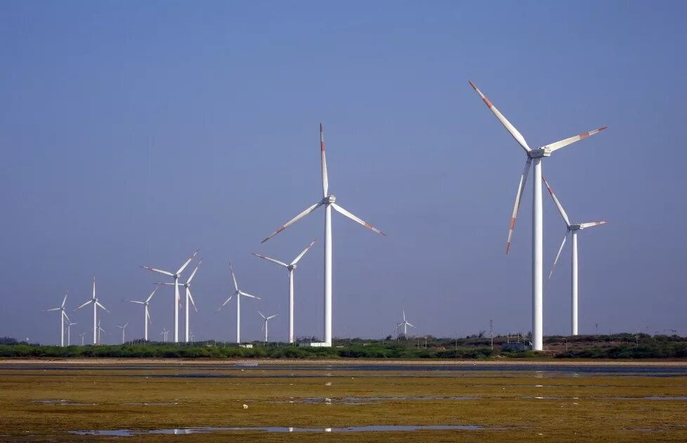 Ветряные электростанции. Ветряки электростанции. Ветряные источники энергии. Ветровая энергия.