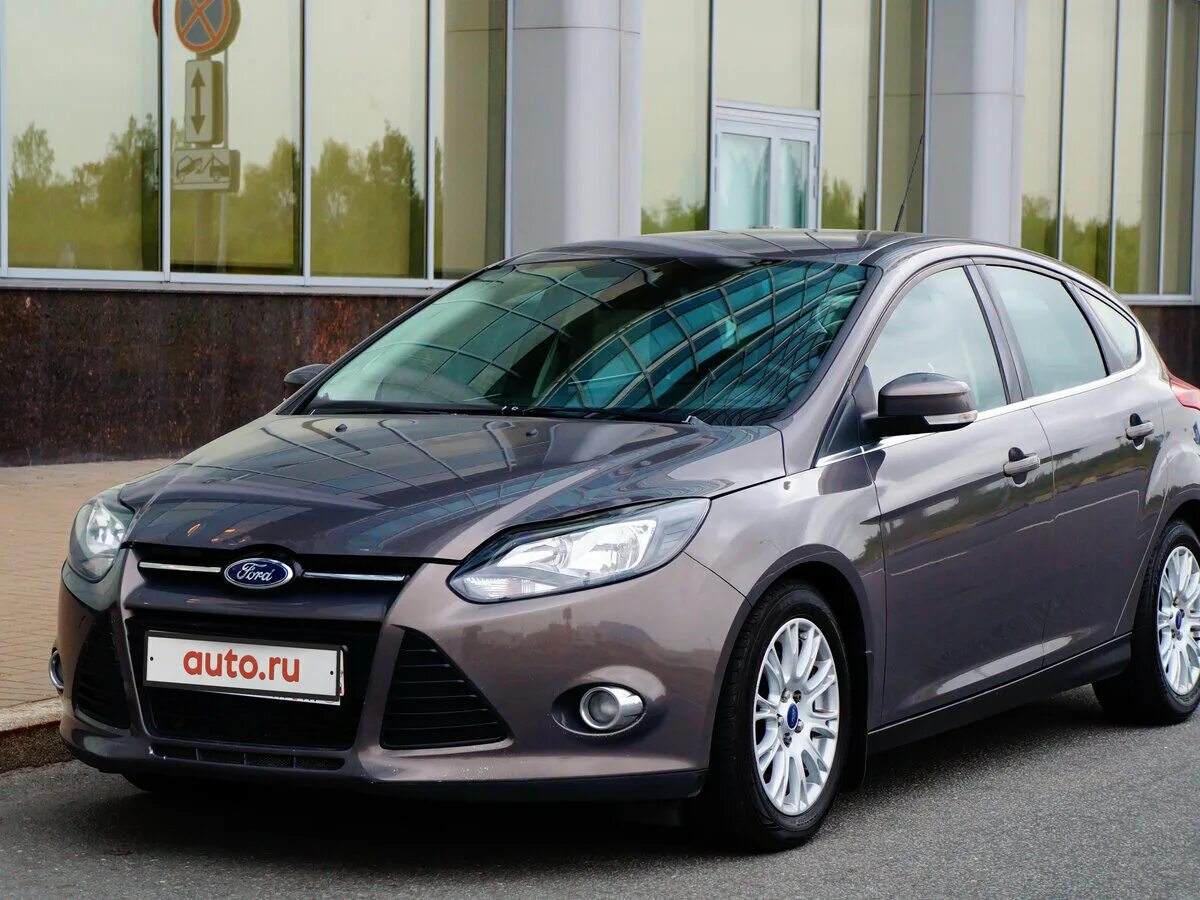 Форд фокус 3 производитель. Ford Focus 3. Ford Focus 3 2013. Ford Focus 3 хэтчбек. Ford Focus 2013 хэтчбек.