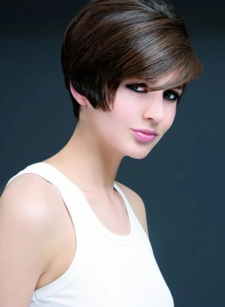 Hair power ellen wille. Прическа олимпия. Стрижка олимпия женская на короткие волосы. Прическа олимпия. Энн хэтэуэй гарсон.