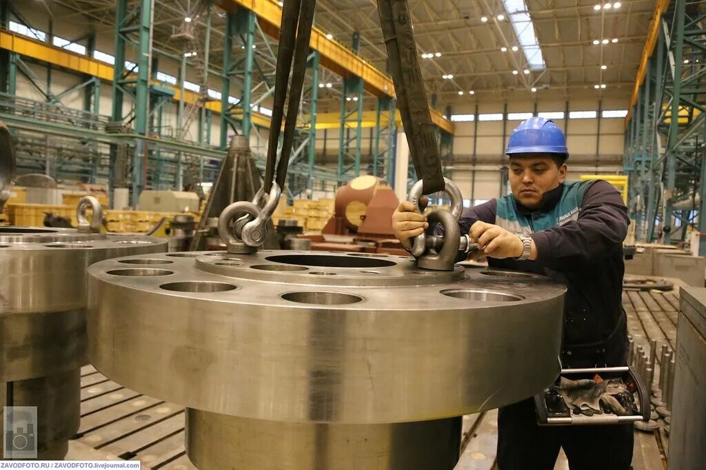 Силовые машины дсаэм. Электросила завод 1898. Пао силовые машины г. Токарь-карусельщик профессия. Лмз силовые машины.