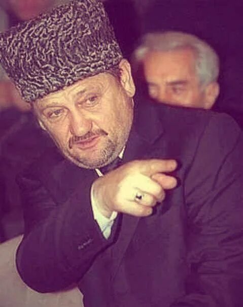 Фото ахмад хаджи. Ахмад кадыров. Портрет ахмат хаджи кадырова. Ахмата-хаджи кадырова. Ахмата-хаджи кадырова.