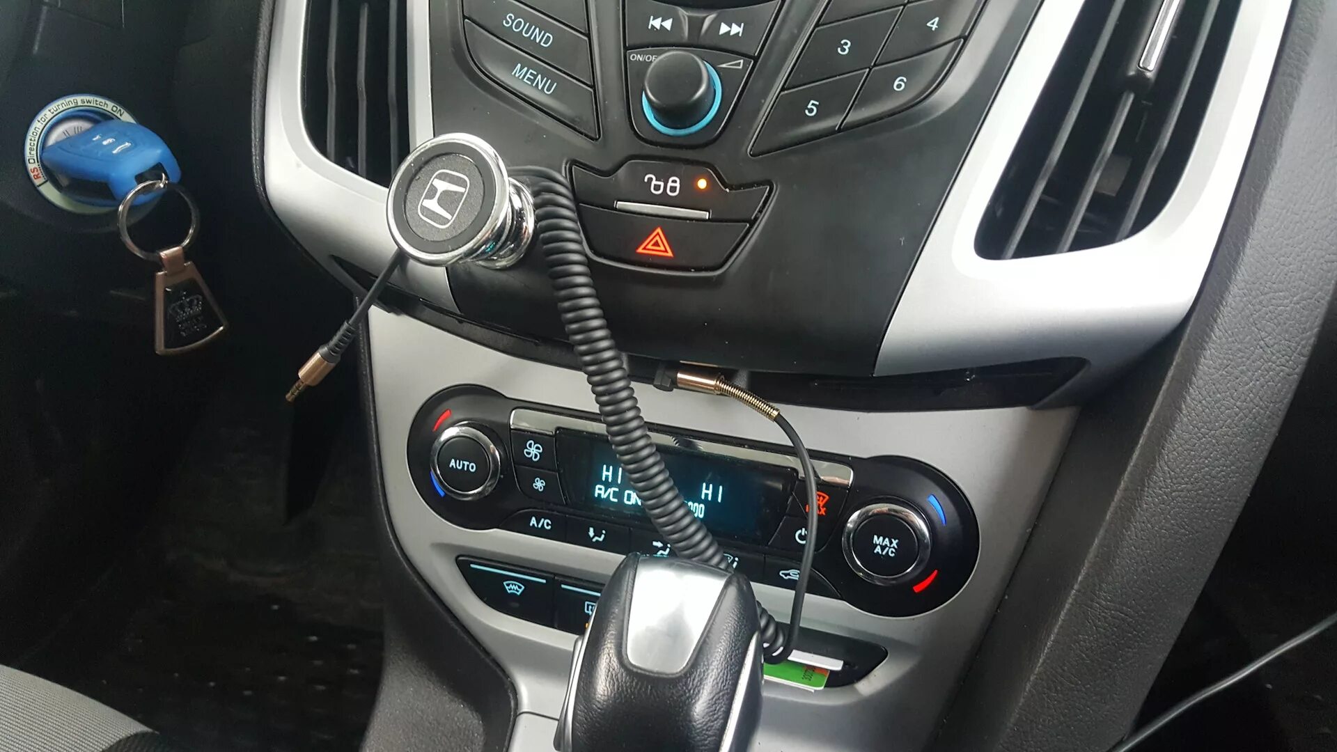 AUX на Форд Фокус 3 - Ford Focus III Hatchback, 1,6 л, 2012 года автозвук DRIVE2