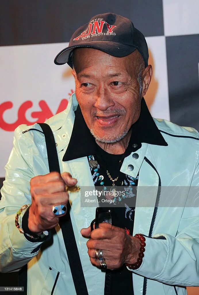 Аки алеонг. Индийский карем алеонг. Известные писатели азиаты. Аки алеонг команда а. Индийский карем алеонг.