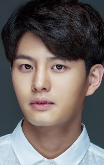 Ли сын ук. Ли джун ги. Ли сын ги. Ли сын-чхоль. Ли джун ги.