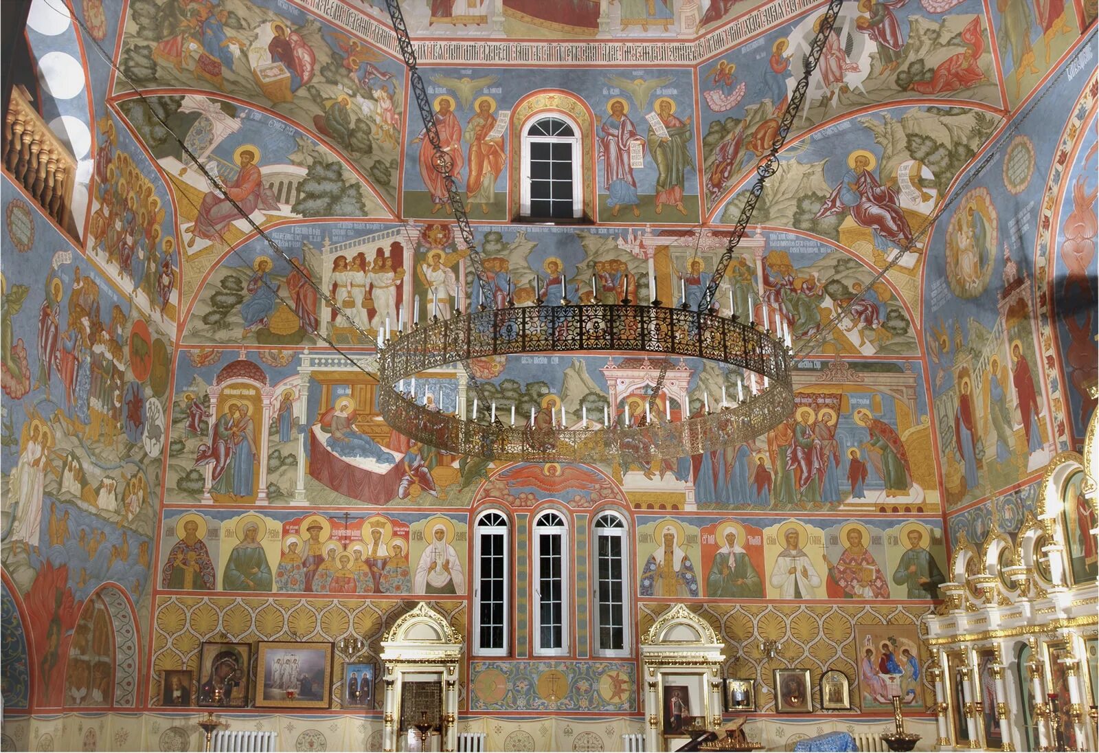 монументальная храмовая живопись фреска. собор василия блаженного фрески. какие стены в храмах. роспись храма византия софрино. мастерская палехский иконостас иконы.