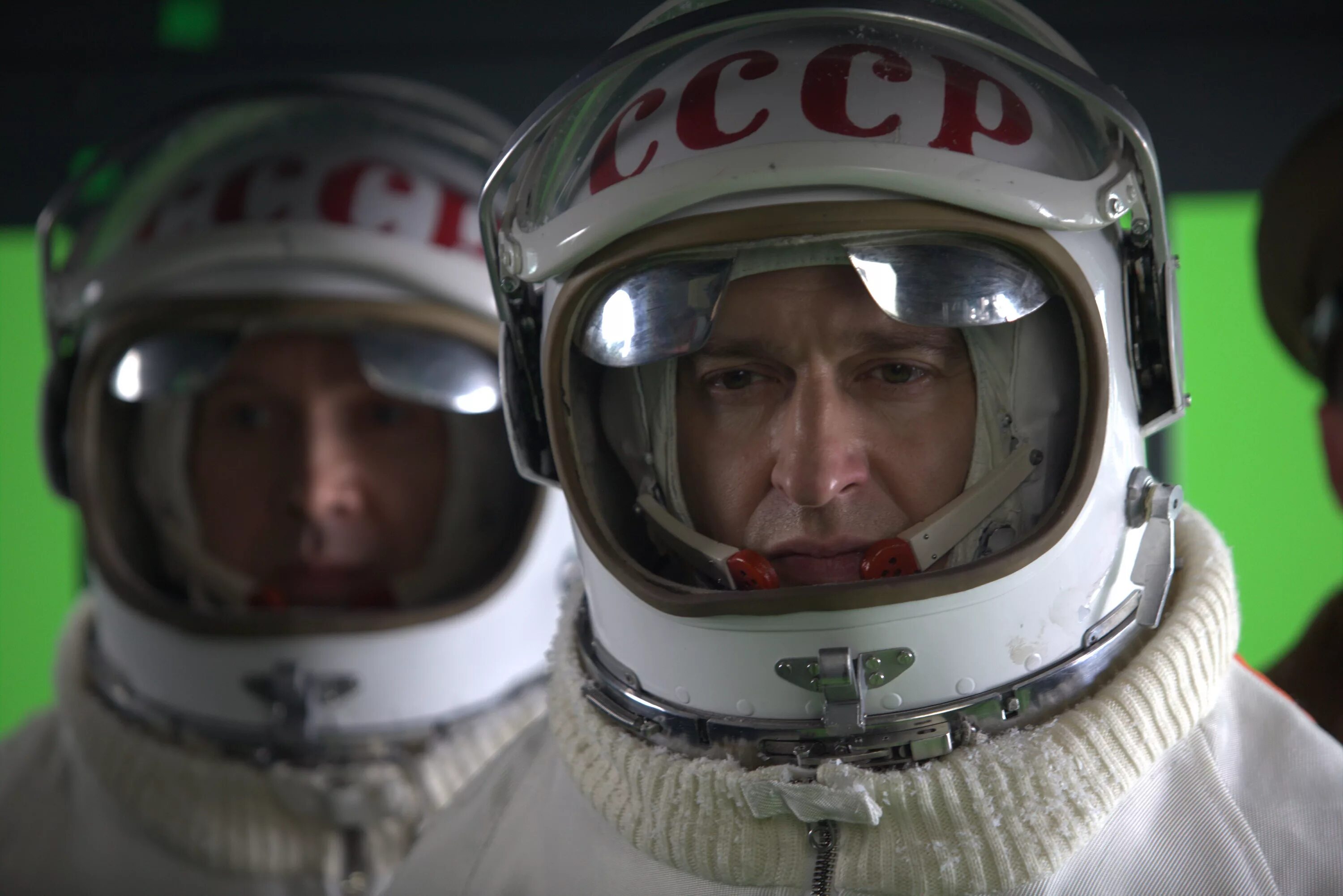 Время первых продолжение. Время первых фильм. время первых фильм 2017. фильм о леонове в космосе. хабенский павел беляев.