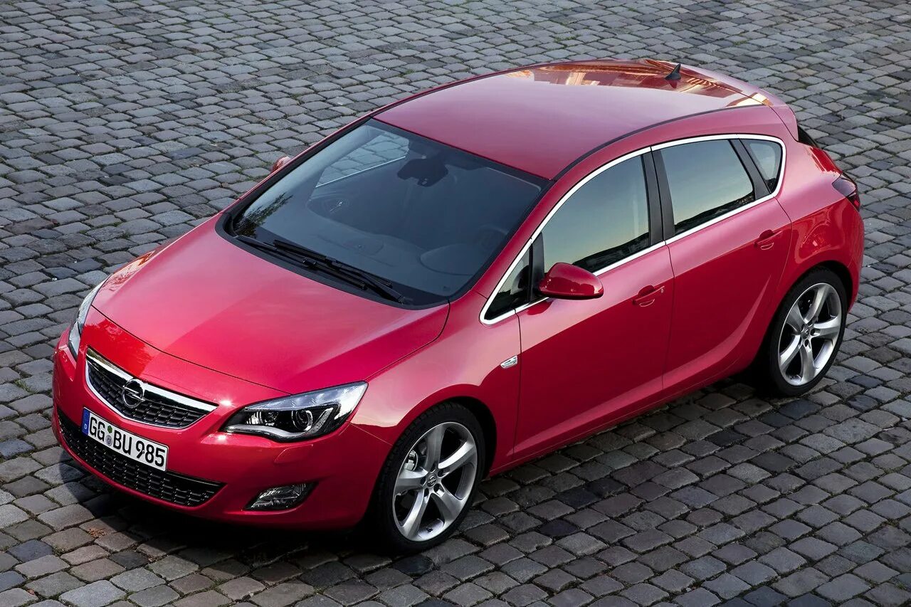Купить опель j хэтчбек. Opel Astra 2010. Opel Astra 2014. Opel Astra 1.4 2014. Opel Astra j 1.6 Turbo.