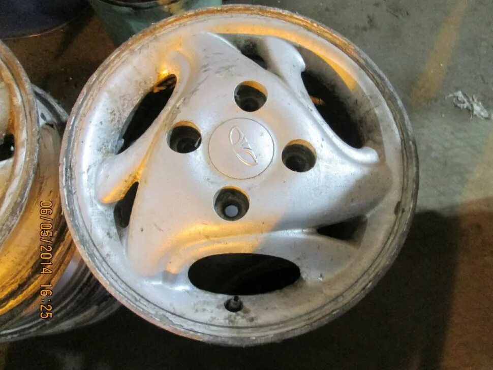 Литые диски на дэу матиз r13. Дэу матиз на 14 дисках. Диска 13 матиз. Диска 13 матиз. Диски daewoo matiz r13.