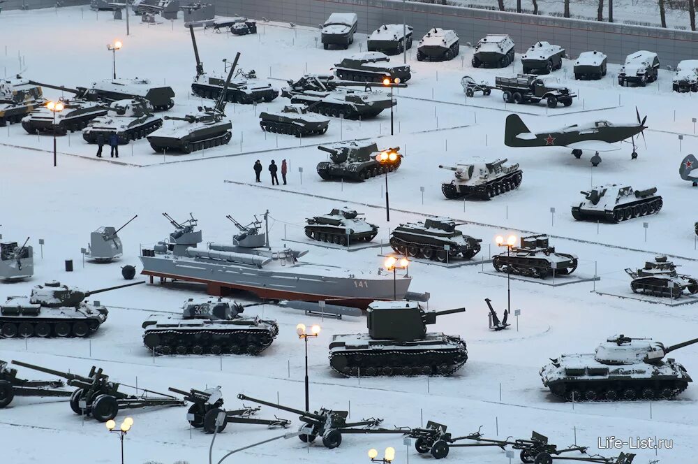 Музей военной техники в верхней Пышме. Парк военной техники в верхней Пышме. УГМК музей военной техники верхняя Пышма. Екатеринбург музей военной техники в верхней Пышме. Военная техника в екатеринбурге