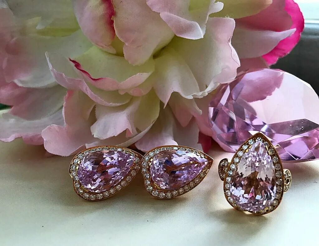 кубачи. каталог ювелирных изделий. золота magerit. ринго золотое кольцо. ювелирный магазин золотая русь хабаровск.