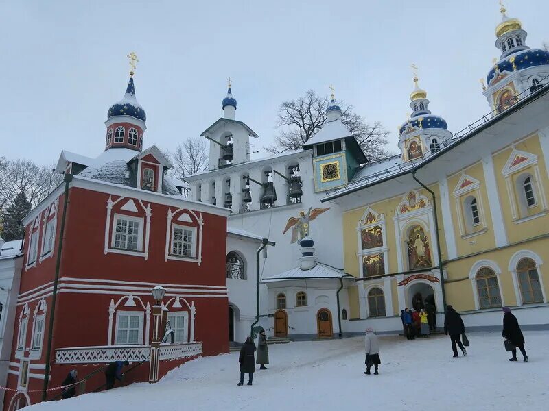 Печёрский монастырь в пскове фото. Погода лавра. Печёрский монастырь в пскове. Погода лавра. Печоры псковская область.