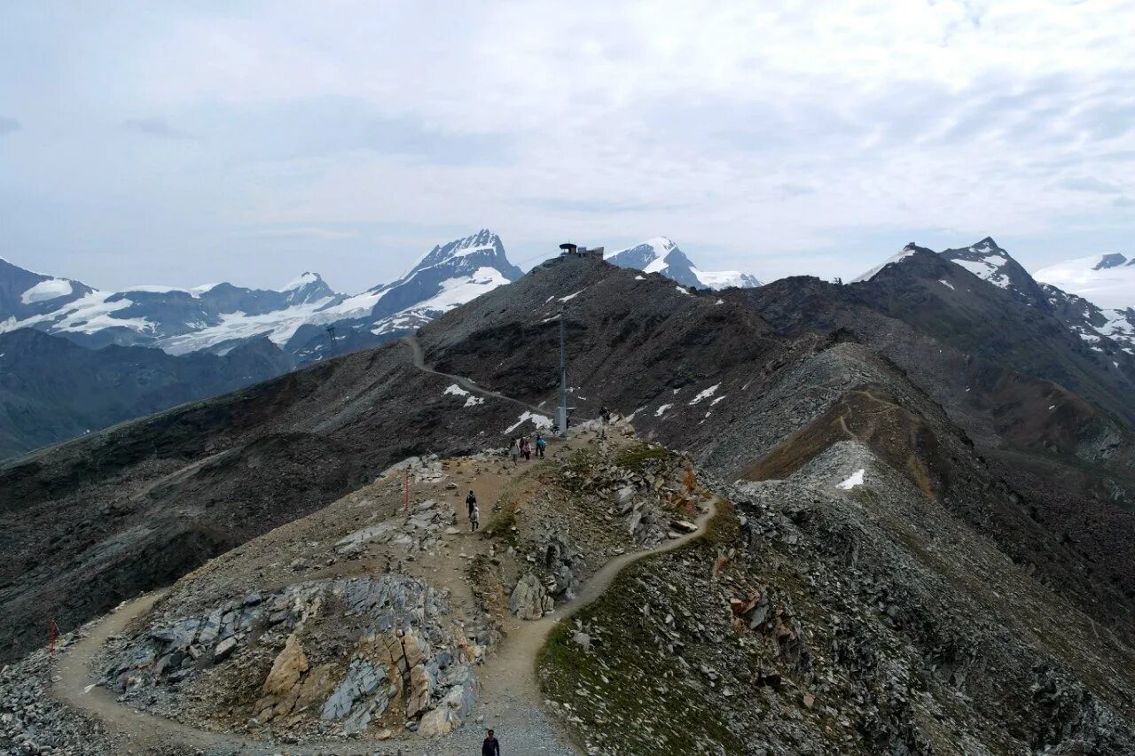 Алгычанский пик. 360 вид горы. Высота горы 3 км фото. Горы 3 километров. Нупцзе гора.