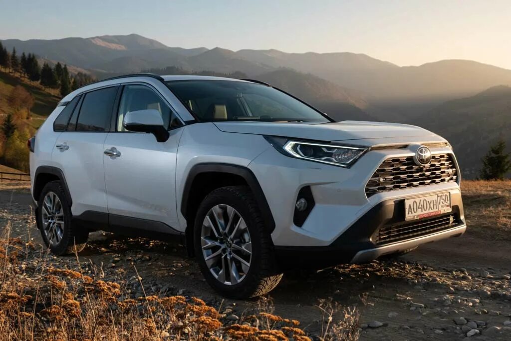 Новый рав 4 цена. Toyota rav4 2020. Новая Тойота рав-4 2020. Рав 4 2022. Тойота рав 4 2021.