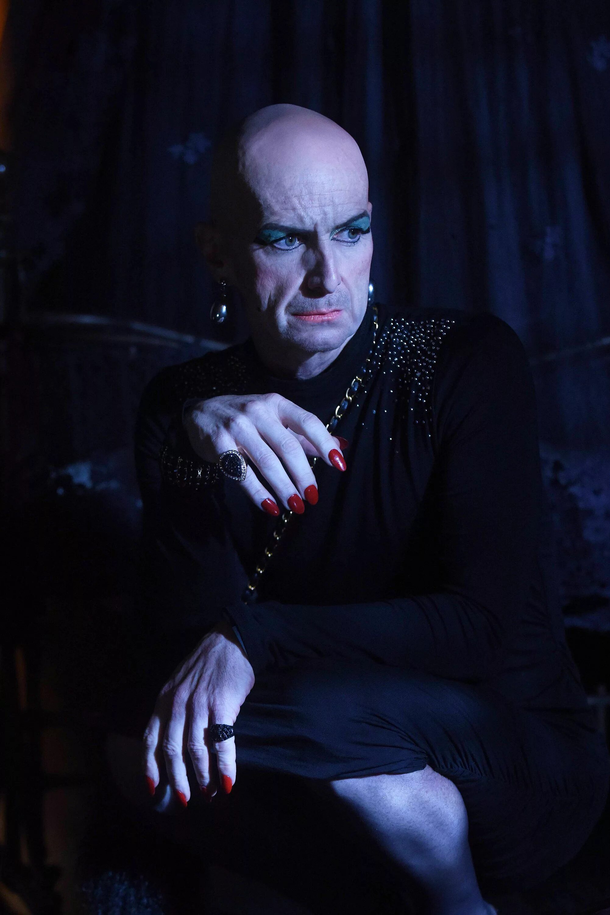 Ahs actors. Ahs actors. Ahs actors. Американская история ужасов сериал 5. Кэти бейтс американская история ужасов.