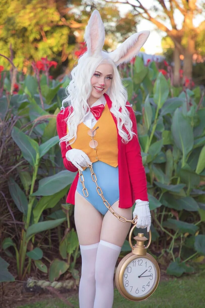 White cosplay. Nichameleon Peter Rabbit Cosplay. The nic Pixie косплей кролика. Nichameleon @nic_the_Pixie 18. Nichameleon Cosplay.