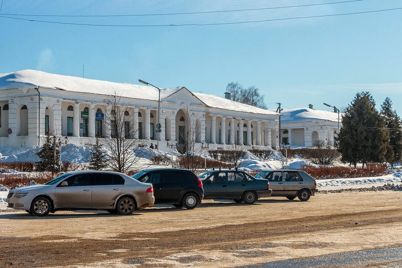 Галич город. Галич костромская область торговые ряды. Галич фото города. Центр культуры и досуга ритм г. Купеческий город ряды галич.