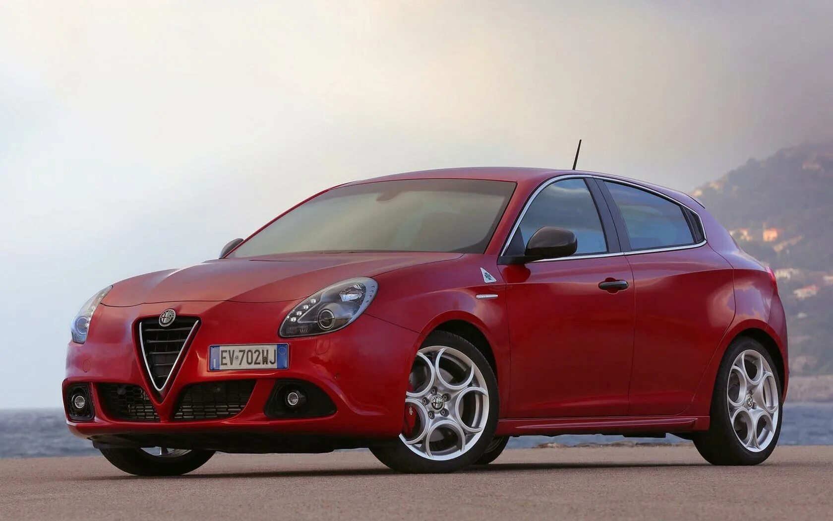 Альфа ромео 5. Alfa Romeo Giulietta. Alfa Romeo Giulietta 2015. Машина Alfa Romeo Giulietta. Альфа Ромео Giulietta.