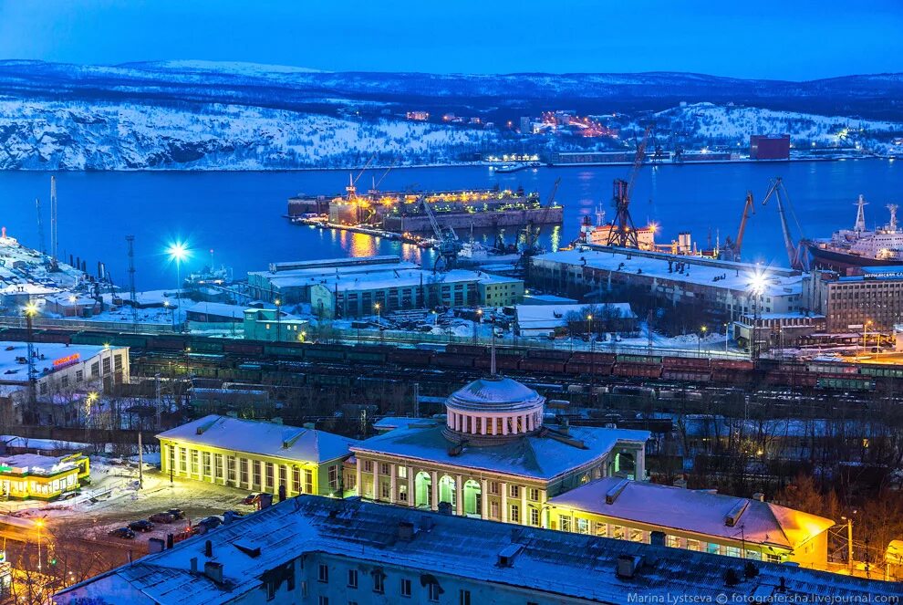 В какой стране находится город мурманск. Мурманск. Мурманск виды города. Мурманск центр города. Мурманску «столица Кольского полуострова».