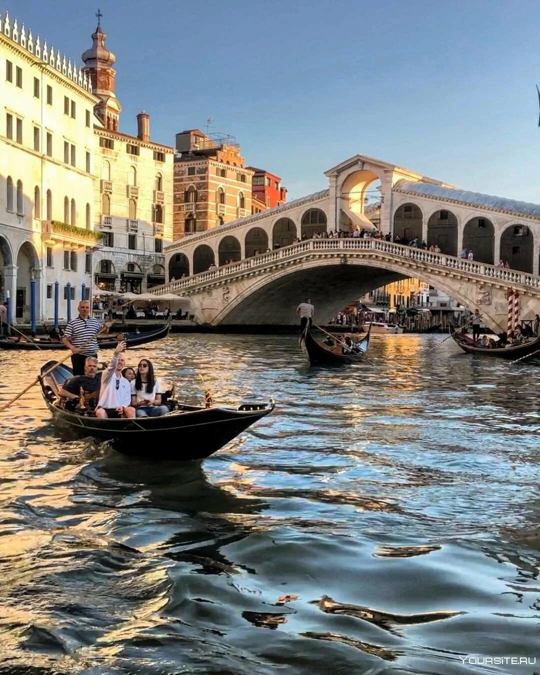 Венеция, Гранд канал, Риальто. Мост Риальто Венеция. Венеция (коммуна) архитектура Венеции. Италия Гранд канал (г. Венеция). Italy travel