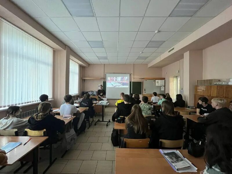 Гбпоу мо мытищинский колледж. Логотип мытищинского колледжа. Логотип мытищинского колледжа. Мгэу ставрополь филиал. Московский гуманитарный экономический университет ставрополь.