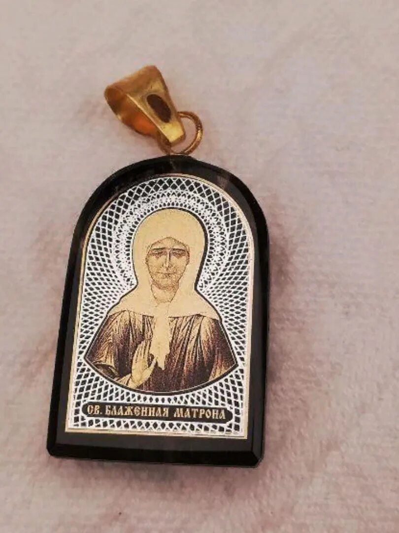 Кулон иконка матроны московской. Образок святой матроны московской. Нательная икона матрона московская серебро. Нательная иконка матроны московской золото. Нательная икона матрона московская серебро.