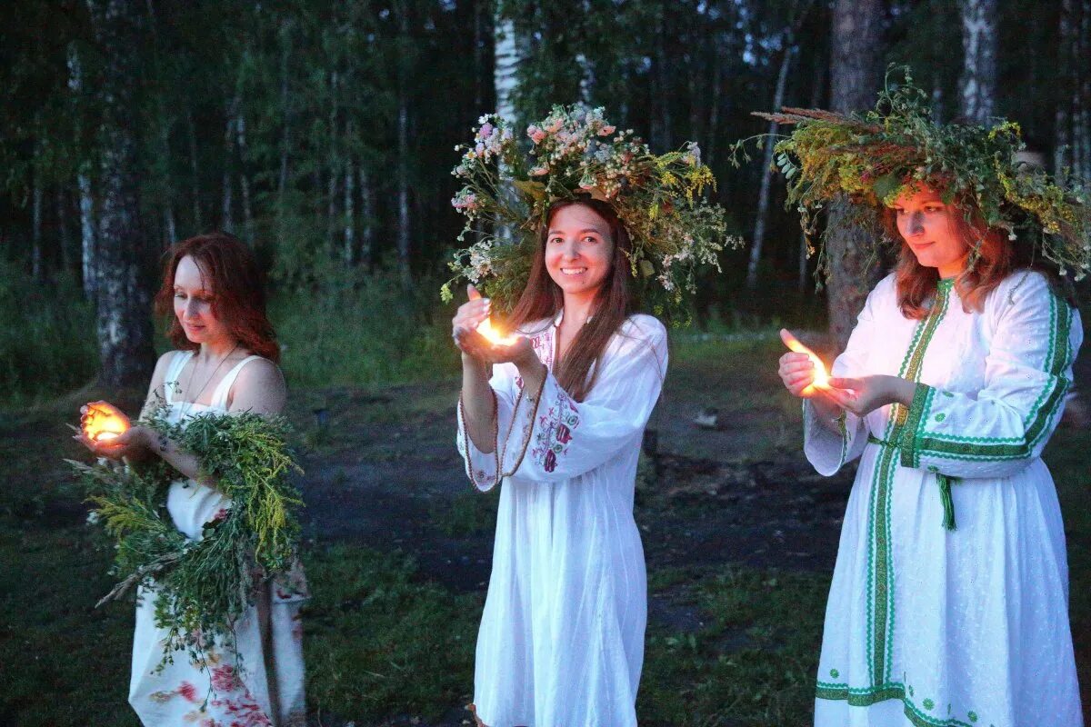 Какого числа праздник ивана. Старинный праздник Ивана Купалы. Ночь на Ивана Купала.