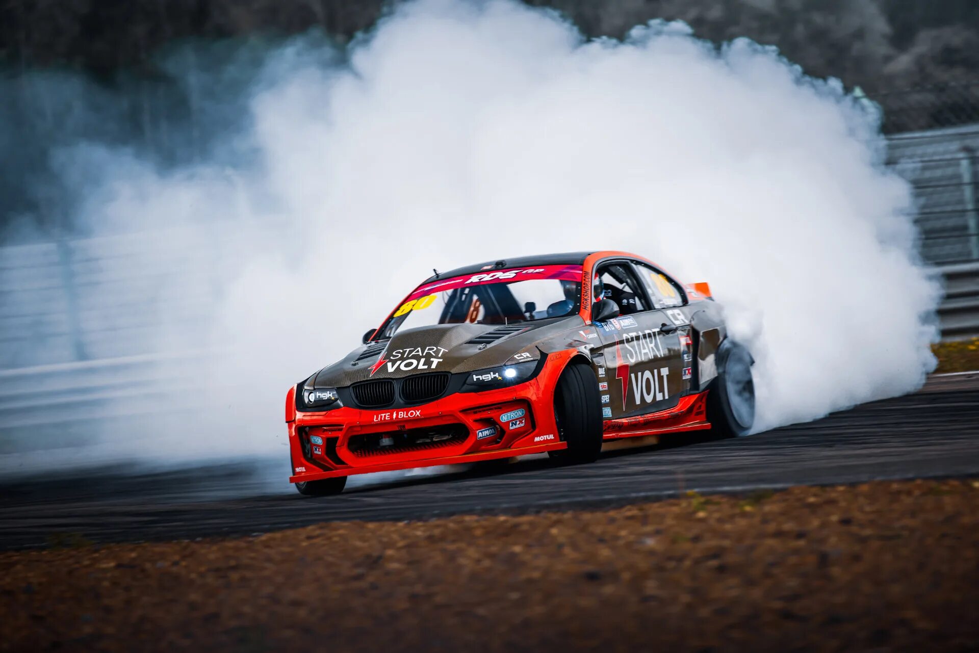 Drift racing 2 большой угол. Карвиль рейсинг рдс. carville racing дрифт бмв. антон клямко дрифт. бмв е46 дрифт карвиль рейсинг.