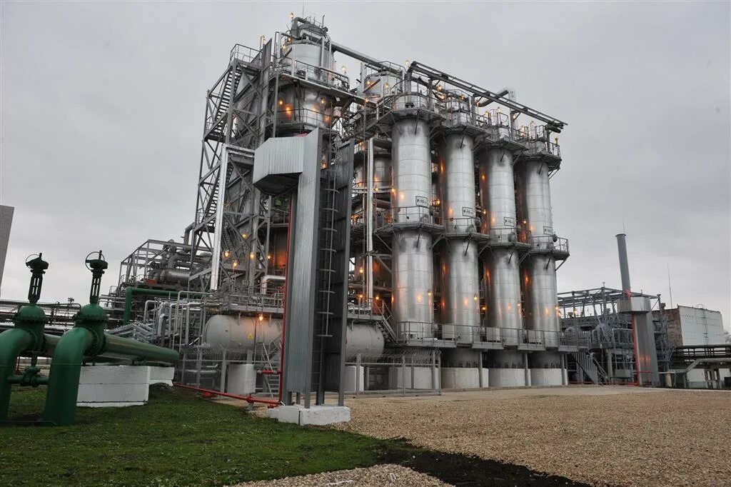 Завод кнпз самара. Самарский стройфарфор. Завод нпз новокуйбышевск. Химический завод в самарской области. Тольятти завод синтетического каучука.