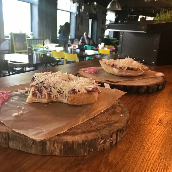 N-food новоуральск. Woods ресторан воронеж. Woods ресторан воронеж. Food n wood воронеж. Кафе фуд энд вуд воронеж.