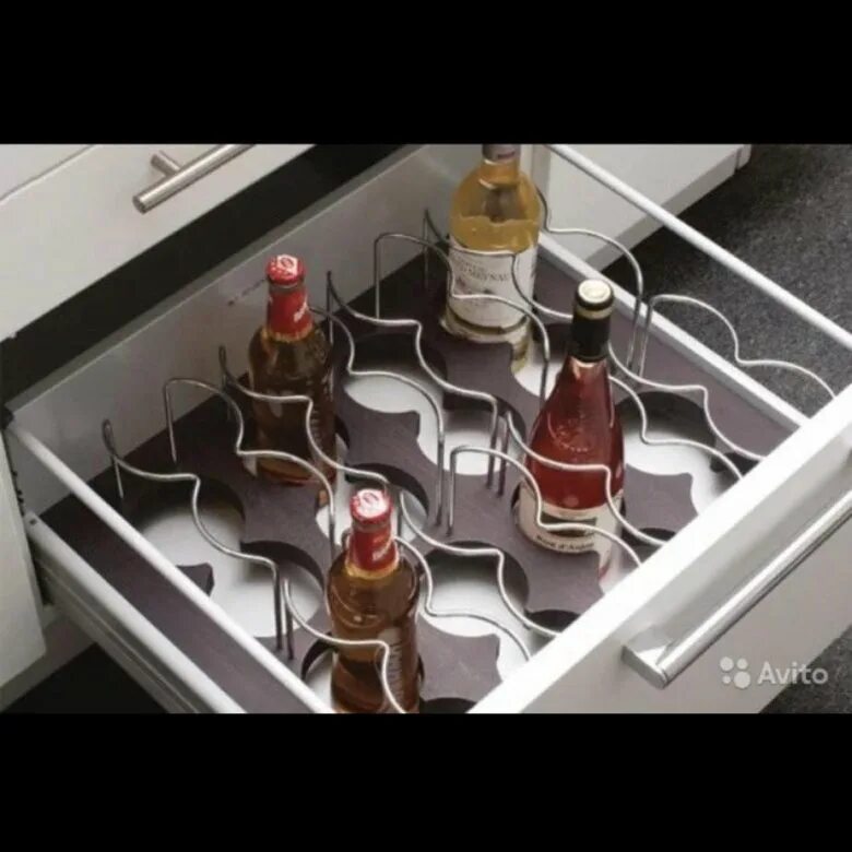 Бутылочница blum 300. Ящик для бутылок для кухни. Ambia-line для legrabox. Выдвижной ящик для бутылок. Ящик для бутылок для кухни.